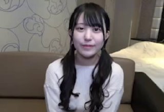 李会长探花约了个高颜值苗条短发妹子，蹲着口交上位骑坐抽插猛操呻吟诱人